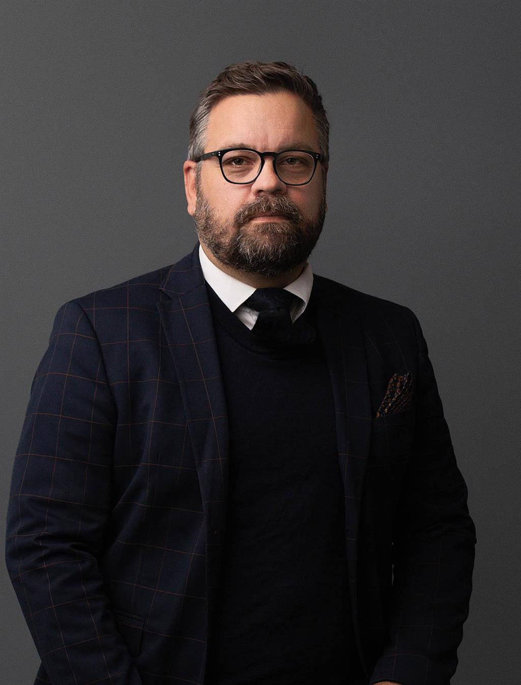 Christian Sternek, Mäklare Svensk Fastighetsförmedling