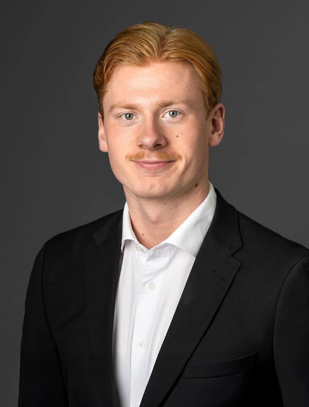 Oskar Schmidt, Mäklare Svensk Fastighetsförmedling