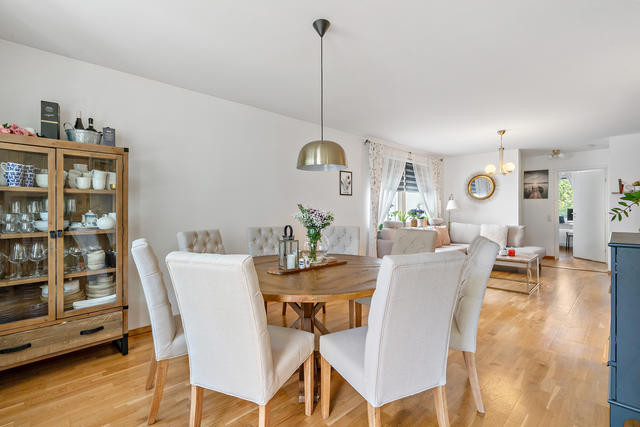 Vardagsrum sett från köket
