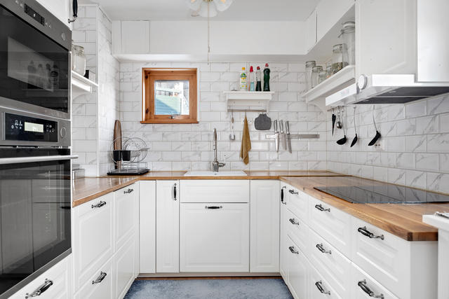 Nytt kök från IKEA med nya rostfria vitvaror