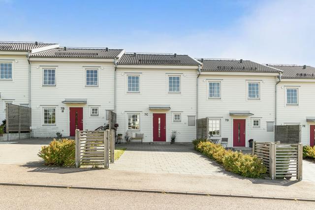 Varmt välkomna till Valthornsvägen 7C!