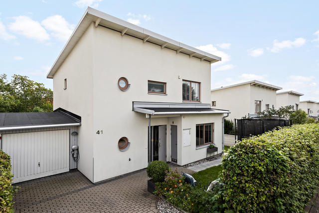 Välkommen till Lokattsbacken 41