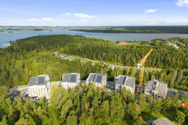Varmt välkommen till Lojobacken 84 i Lidingö