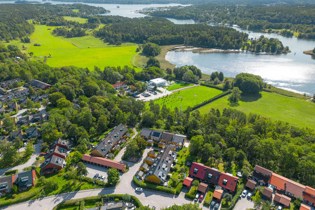 Varmt välkommen till Asktunet 15 i Lidingö