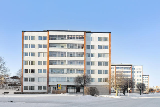 Välkommen till Västra Banvägen 18, våning 5/6