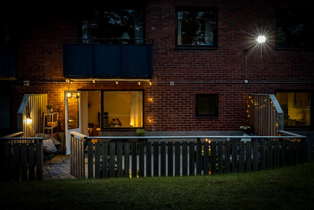 OBS: Inspirationsbild på liknande uteplats i föreningen!