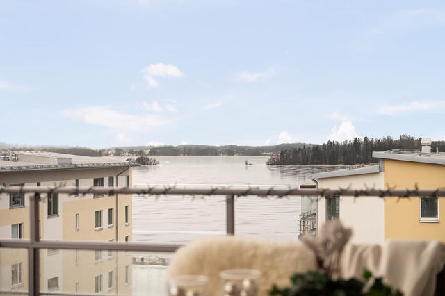 Varmt välkommen till Anton Johanssons väg 4, 7 trappor