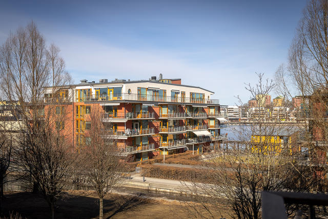 Fin vy över Sjöstadsparterren och mot Hammarby Sjö!