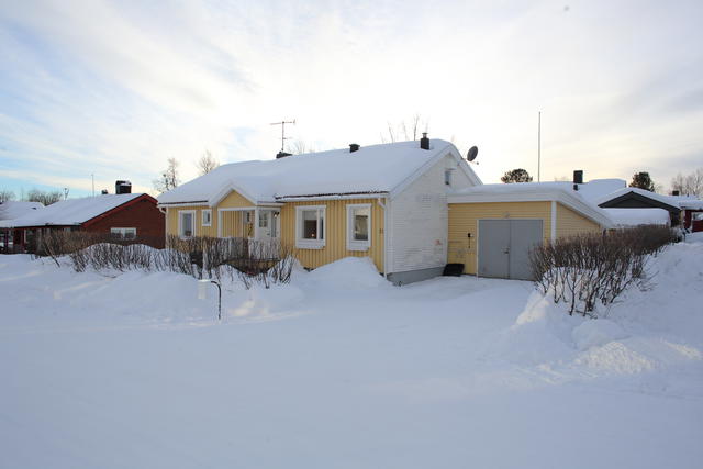 Dalvägen 13, friliggande fint hus i barnvänliga kvarter