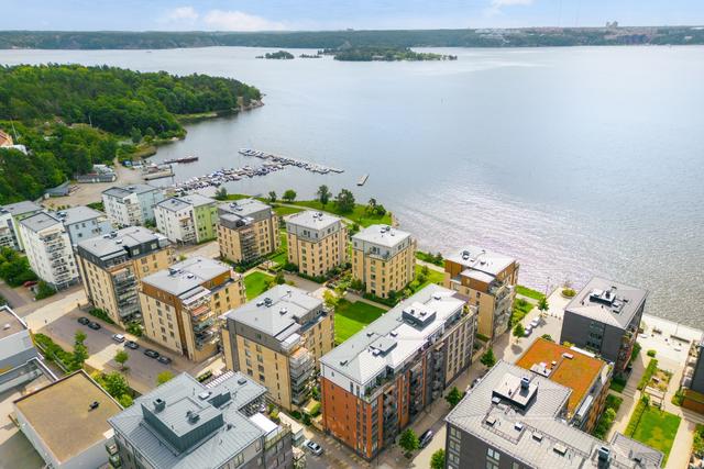 Varmt välkommen till Agavägen 25, ÄGARLÄGENHET om 3 till 5 rum och kök i Dalénum, Lidingö