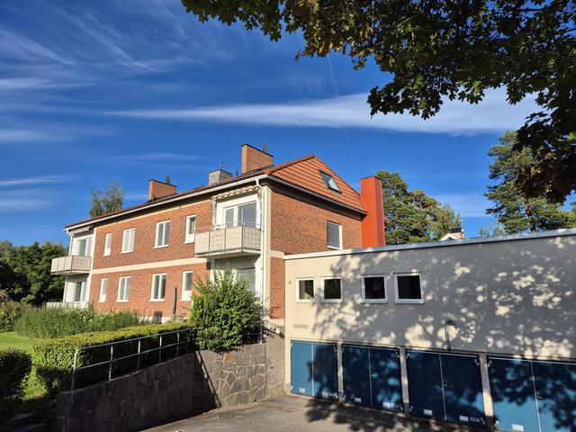 Huset, lägenheten är på takvåningen