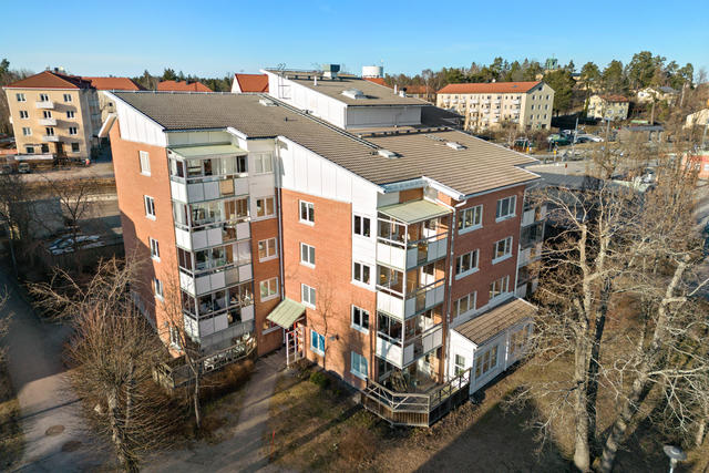 Varmt välkommen till Södra Kungsvägen 234 55+ i Lidingö