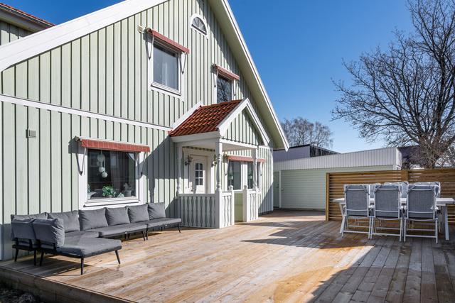 Uteplats framsida
