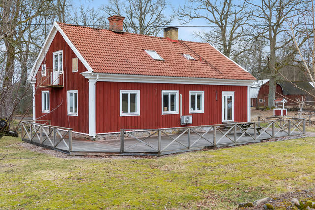 Varmt välkommen till Tollstorp Häggagård!