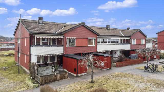 Välkomna till Hällbacksvägen 42!