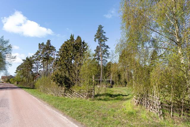 Infart till fastigheten