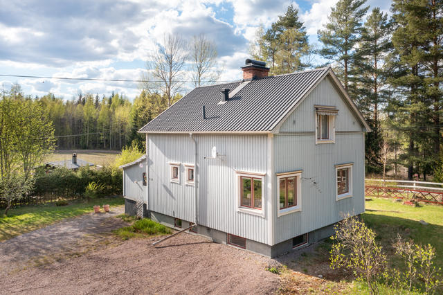 Fasad i sydöst.
