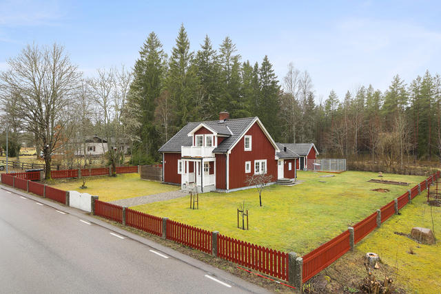 Varmt välkommen till Byvägen 6!