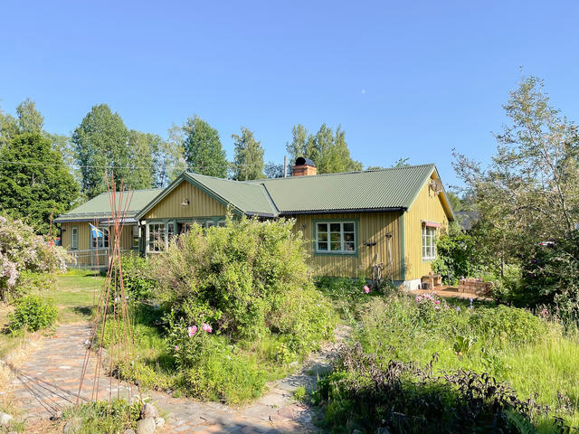 Robert Carricks Väg 9