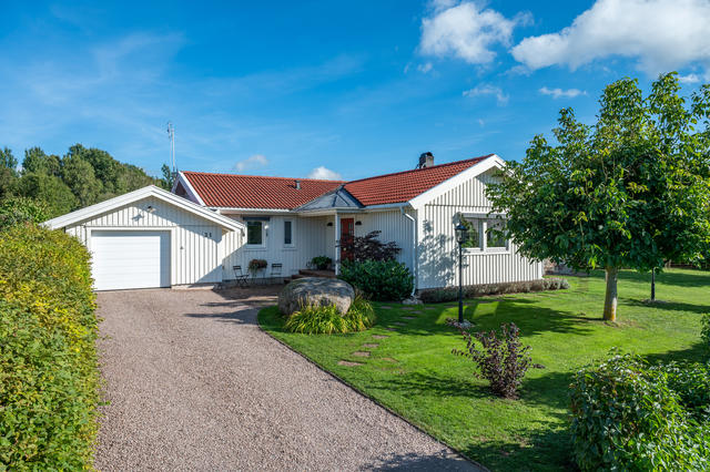 Hus och garage