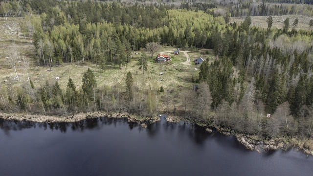 Varmt välkomna till Haketorp Sirsjöhult 573!