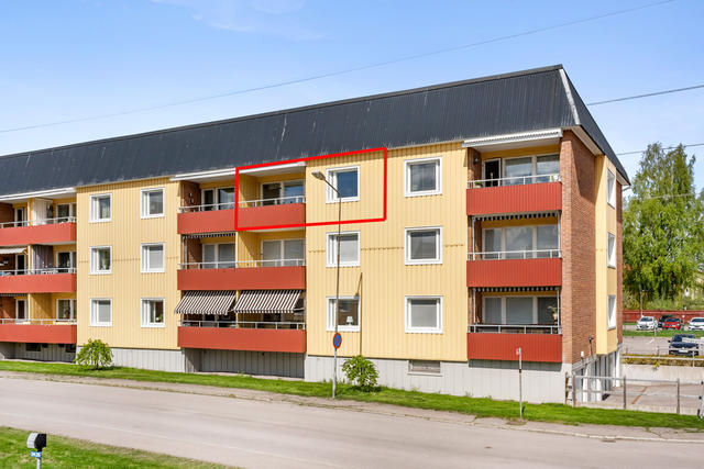 Balkong med söderläge!
