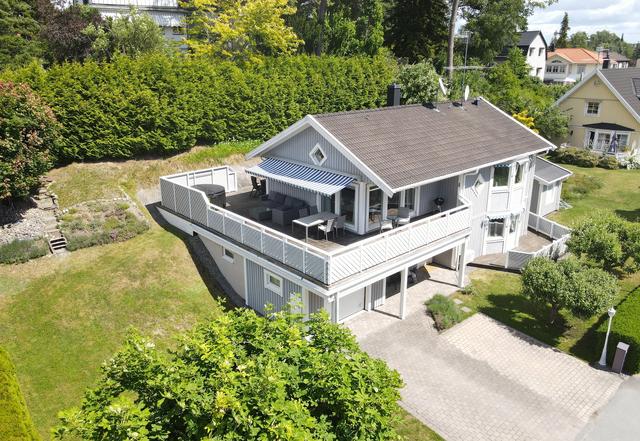 Välskött fastighet i fint läge