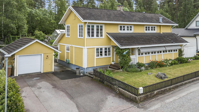 Varmt välkommen till Snarhemsvägen 57!