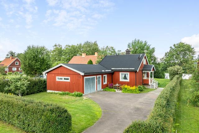 Präståkersvägen 13 - en liten villa med stora möjligheter!
