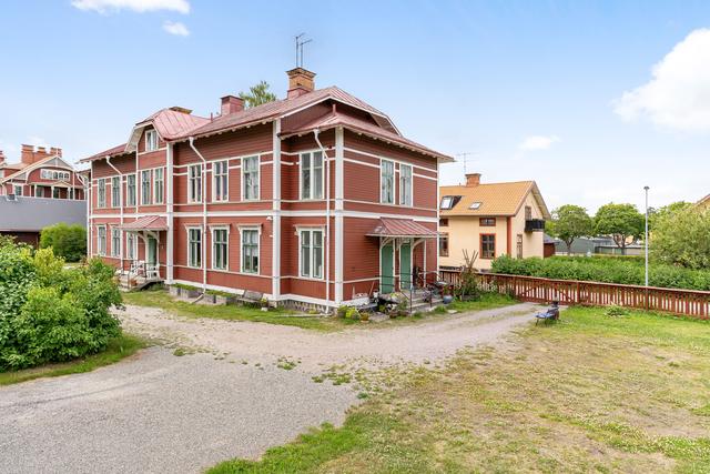 Stationsgatan 17 och dess innergård