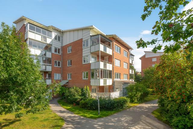 Varmt välkommen till Södra Kungsvägen 230 i Brevik på Lidingö