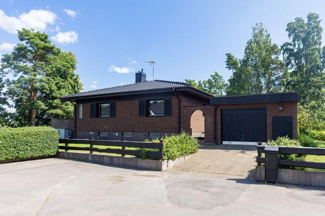 Varmt välkomna till Röhällsgatan 9!