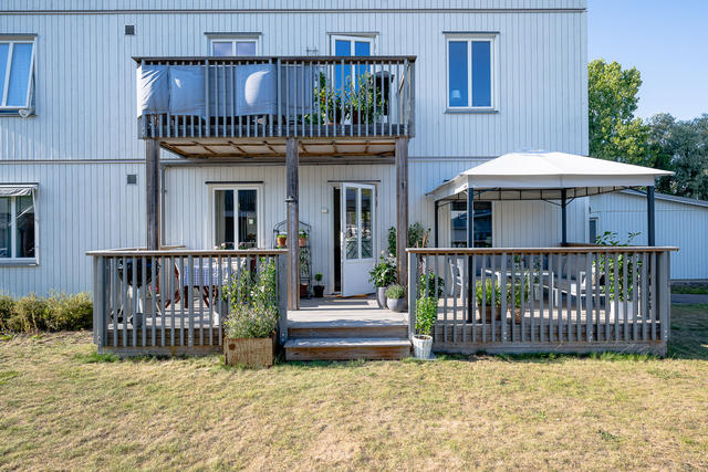 Välkommen till Byggvägen 5a, radhuskänsla med stor & härlig uteplats