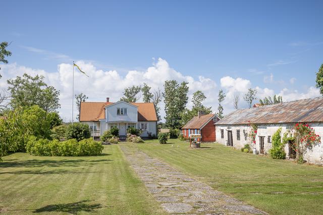 Varmt välkommen till vackra Lerkaka 39!