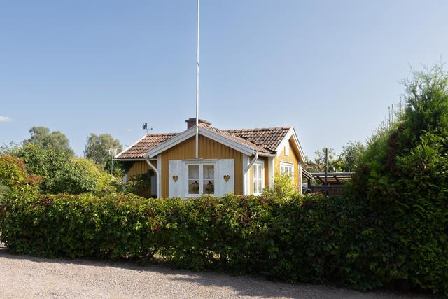 Kolonistuga på södra området i välskött och trevlig förening
