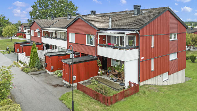 Välkomna till Hällbacksvägen 103