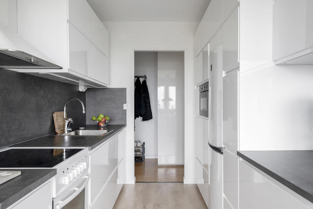 Nytt fräscht kök från IKEA med nya vitvaror