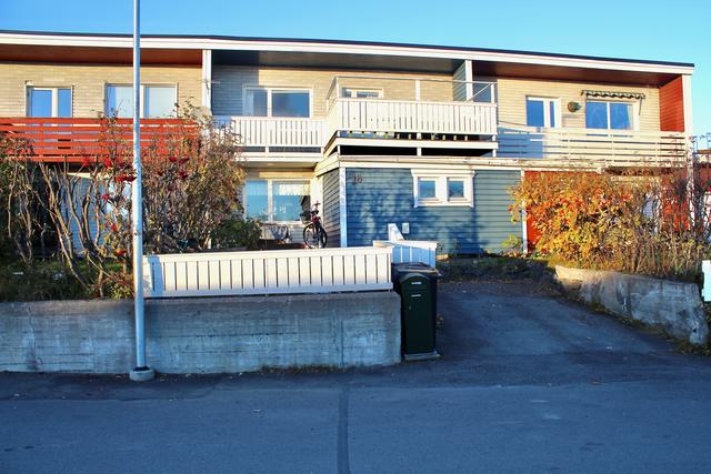 Magnetitvägen 16, ett mysigt och hemtrevligt radhus med bergvärme