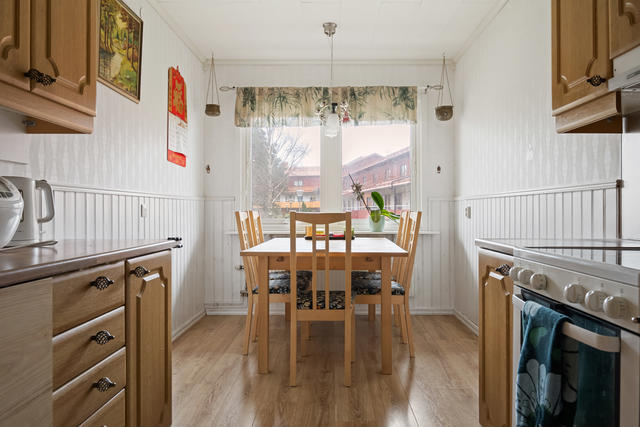Matplats med fin utsikt över innergården