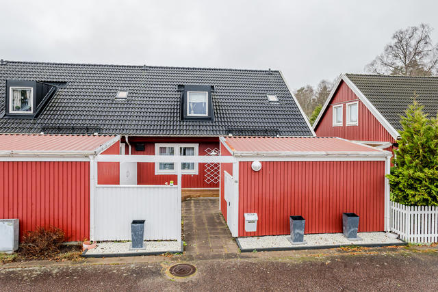 Välkommen till Västra Fjärilsvägen 144!