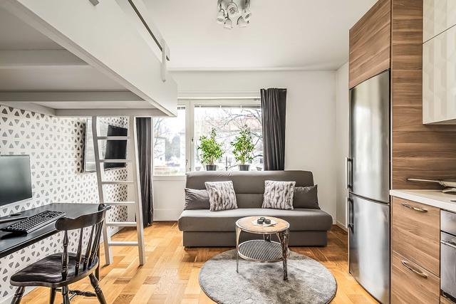 Allrum med fransk balkong och härligt ljusinsläpp