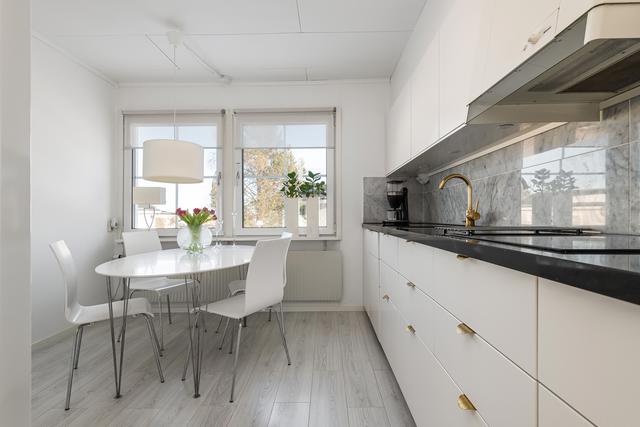 Kök med matplats