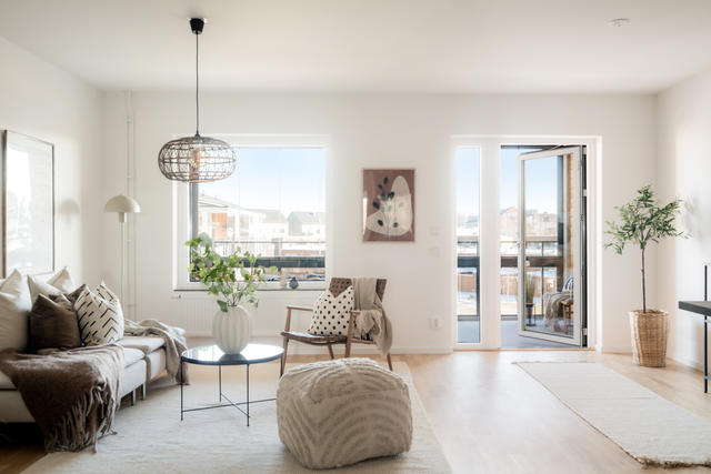 Utgång till balkong från vardagsrummet