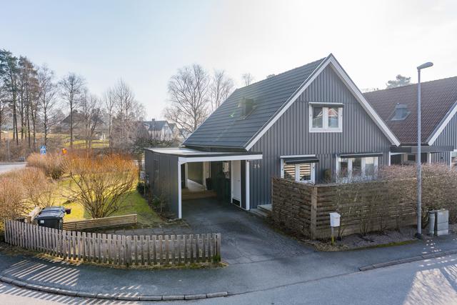 Kedjehus med härlig hörntomt