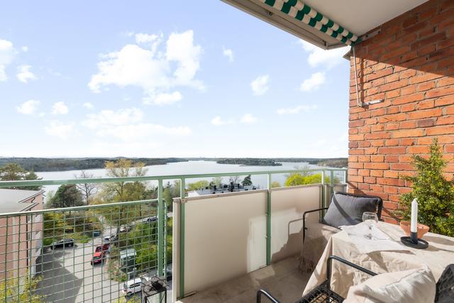 Varmt välkommen till Torsvikssvängen 39 i Lidingö