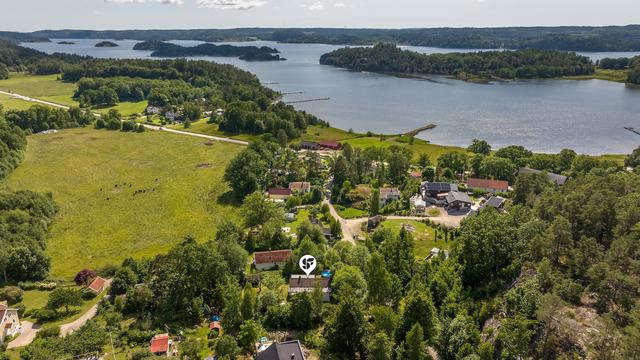 Idylliska Restenäs 332, ett mysigt kust- och landsbygdsområde
