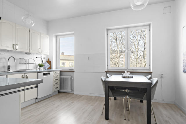 Gott om plats för matbord