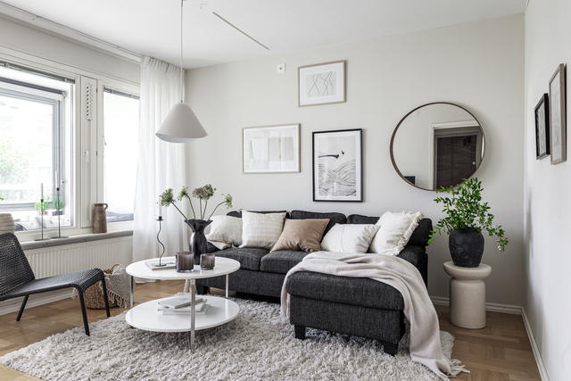 Plats för en rejäl sittgrupp finns.