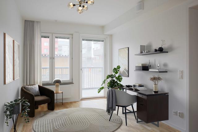 Sovrum 3 med utgång till den inglasade balkongen 