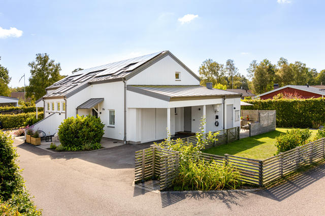 Välplanerat bostadsrättsparhus om 110 kvadratmeter!